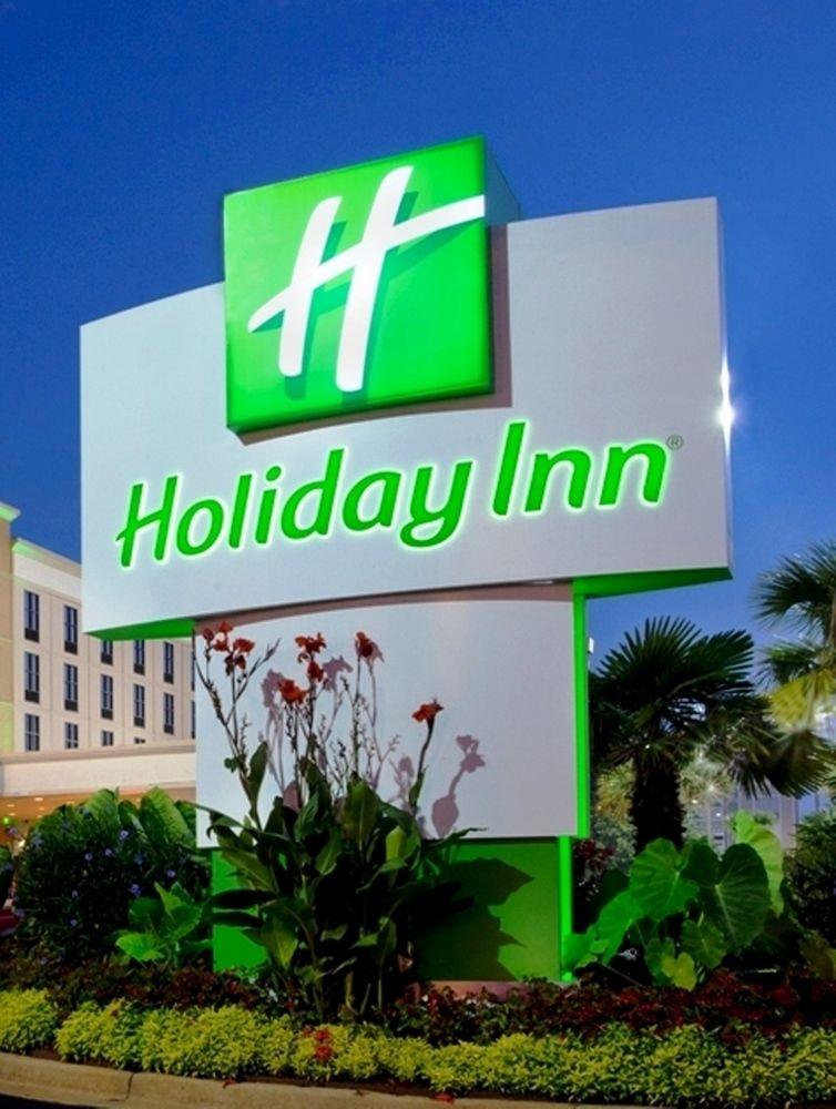 Holiday Inn Detroit Northwest - Livonia By Ihg Exterior photo